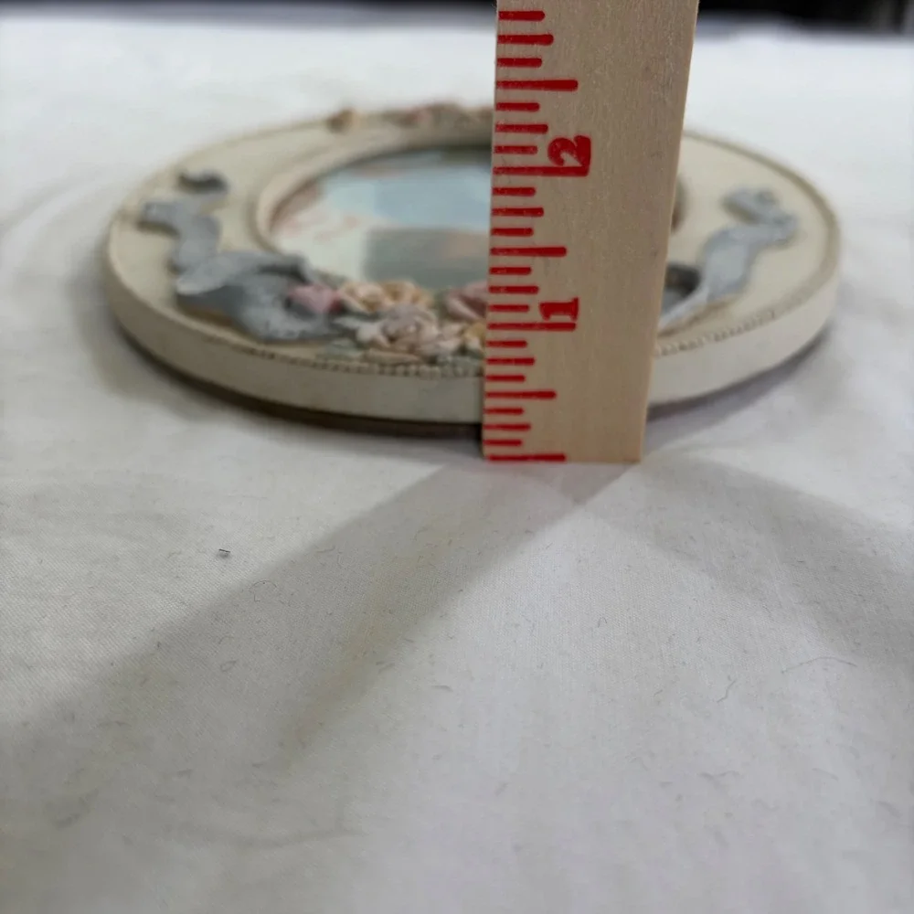 N/A vintage oval